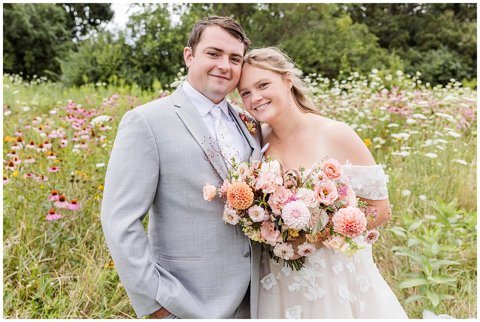 Wedding details, summer wedding, venue, bride and groom