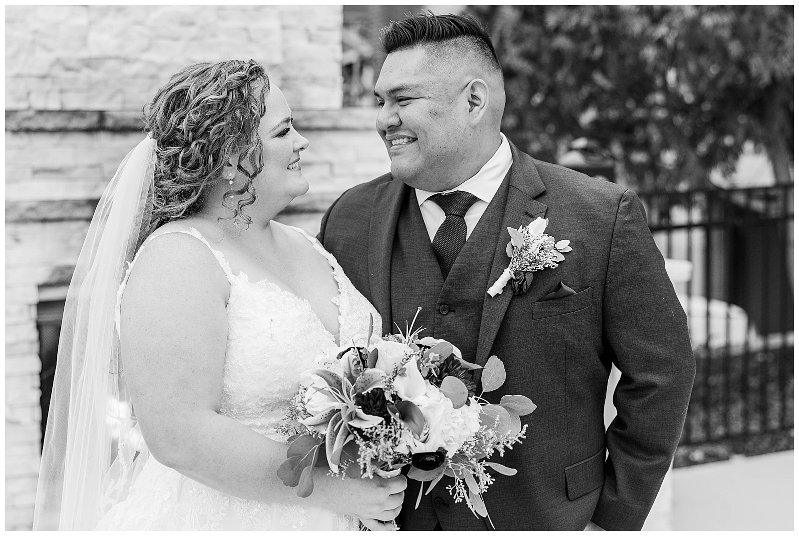 bride and groom portraits