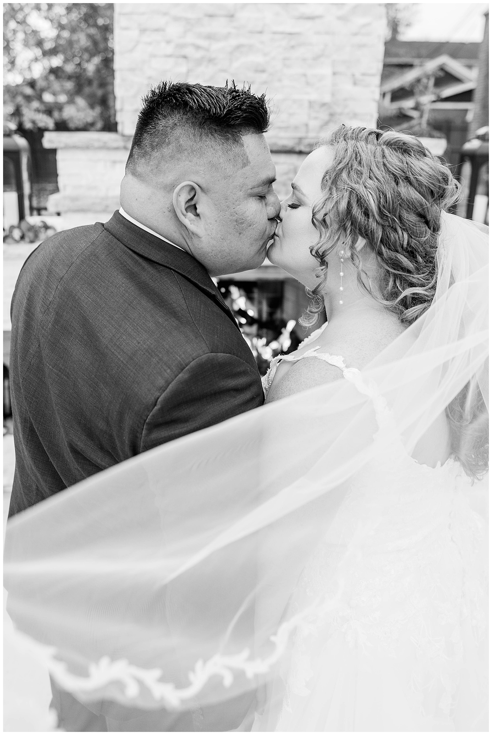 bride and groom portraits