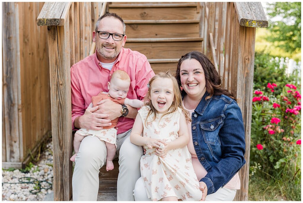 Wisconsin Family Photoshoot in a backyard with 2 children