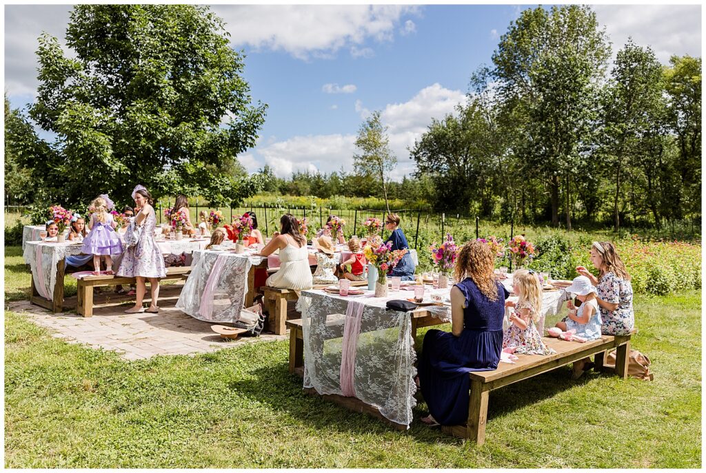 Flower Garden Teaparty, Flower Garden Party, Milwaukee Family Photographer, Oconomowoc Family Photographer 