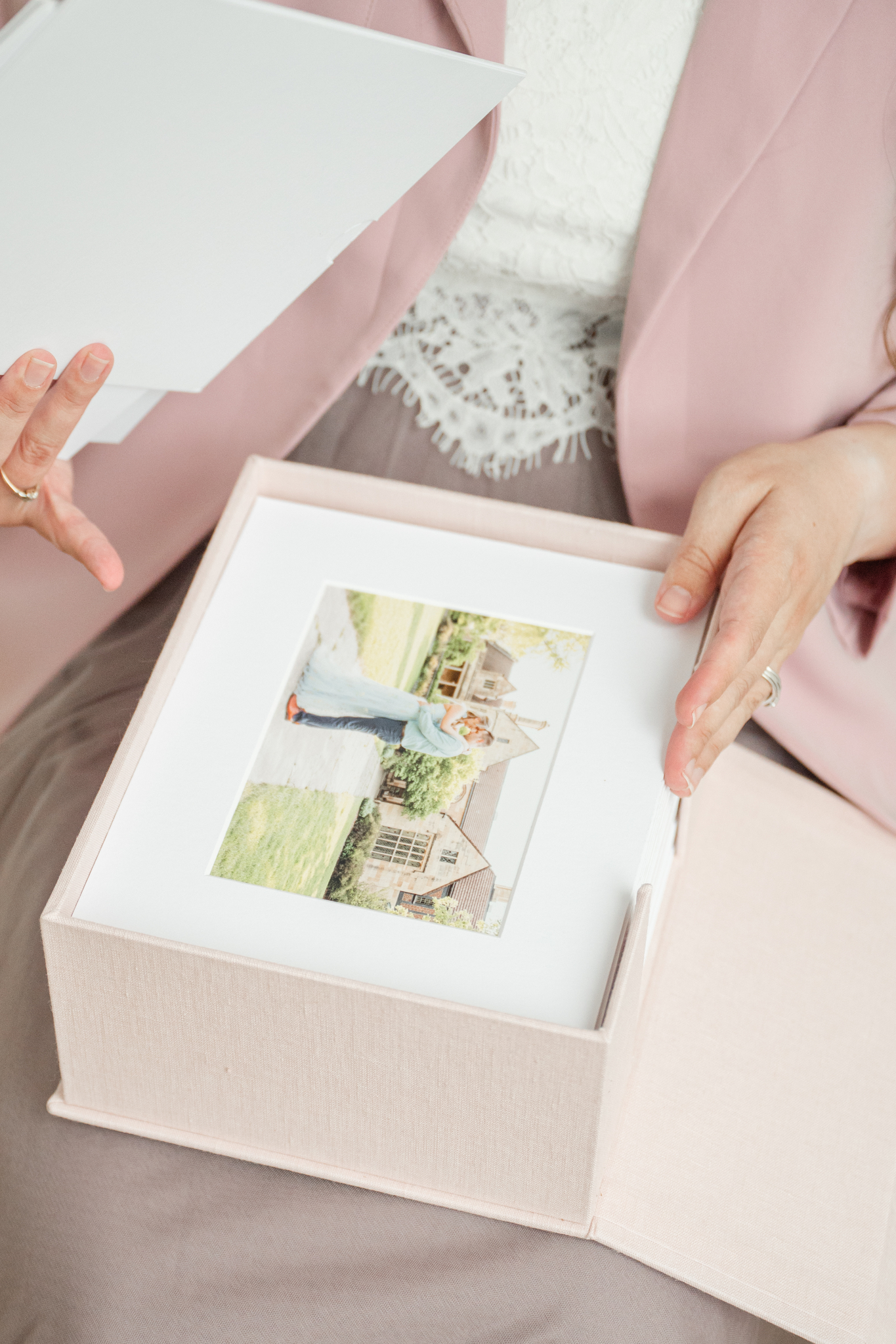 Milwaukee Senior Photographer: Why Senior Photos Are About More Than Just Instagram 15 Meredith Mutza Photography 199 2048
