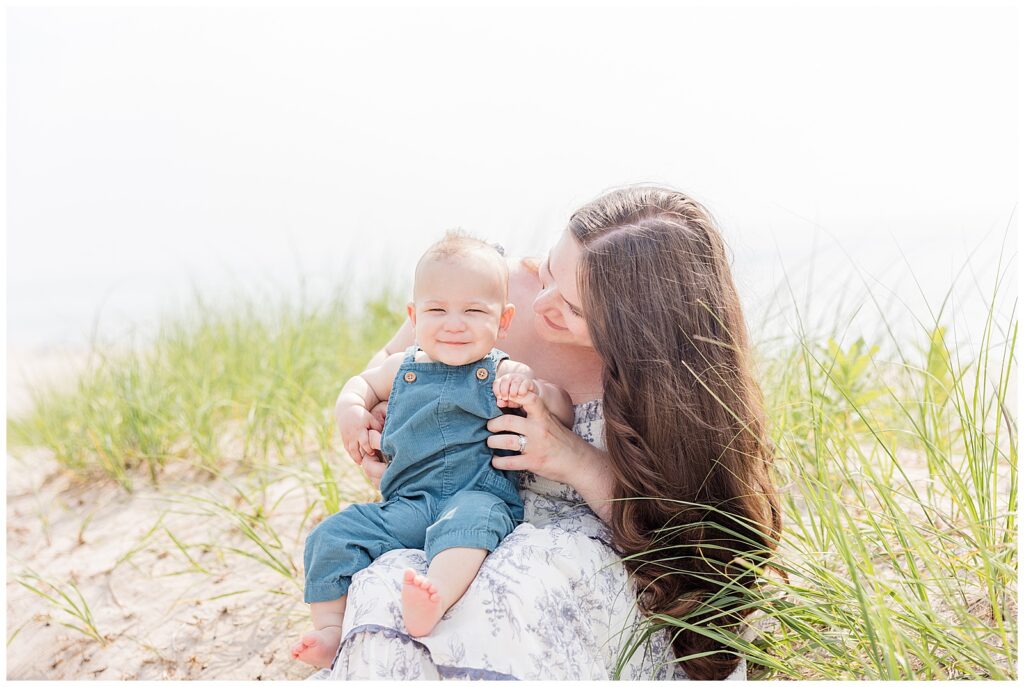Kohler-Andrae State Park, Sheboygan Photographer, Wisconsin Motherhood Mini, Beach Photoshoot 