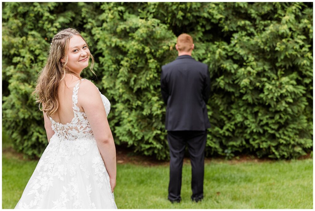 Shully’s Cuisine Wedding, Milwaukee Wedding photographer