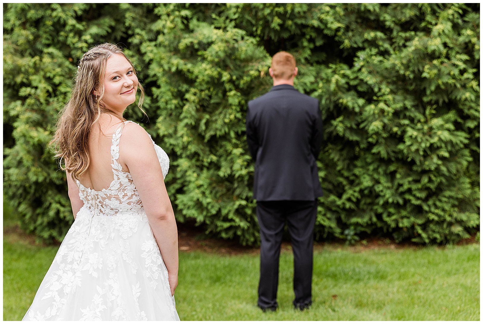 Shully’s Cuisine Wedding, Milwaukee Wedding photographer