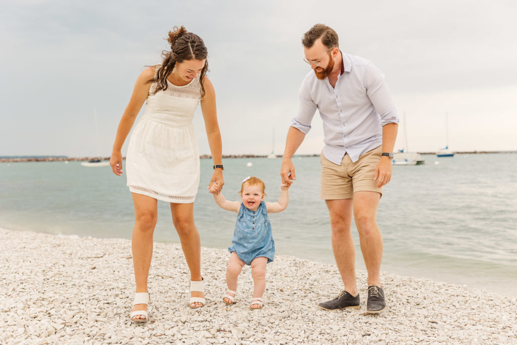 Family portrait session on Lake Michigan in Milwaukee. 