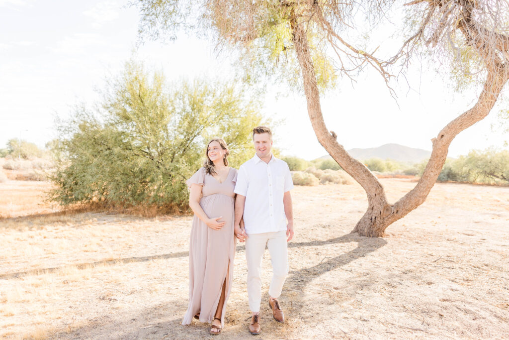 Desert maternity photoshoot in Phoenix, Arizona. 
