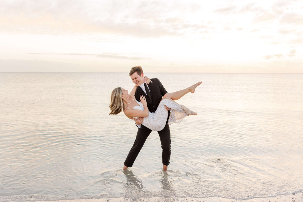 Bride and groom Florida destination wedding Honeymoon island. 